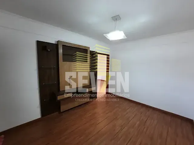 Casa com 200m² 2 quartos e 4 banheiros, à venda, no bairro Núcleo Residencial Presidente Geisel em Bauru