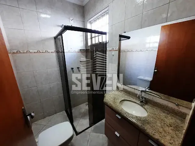 Casa com 200m² 2 quartos e 4 banheiros, à venda, no bairro Núcleo Residencial Presidente Geisel em Bauru