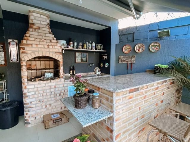 Casa com 300m² 3 quartos e 3 banheiros, à venda, no bairro Lagoa em Macaé