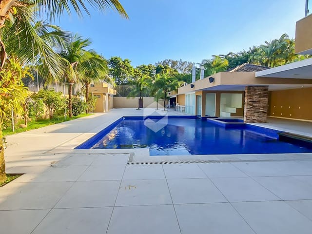Casa com 1350m² 5 quartos e 9 banheiros, à venda, no bairro Barra da Tijuca em Rio de Janeiro
