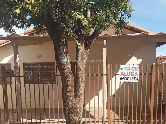 Casa 2 quartos e 1 banheiro, para alugar, no bairro Jardim Habitacional Divino Sebastião Moreira em Ipiguá