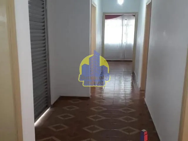 Casa com 230m² 4 quartos e 3 banheiros, à venda, no bairro Jaguaribe em Osasco