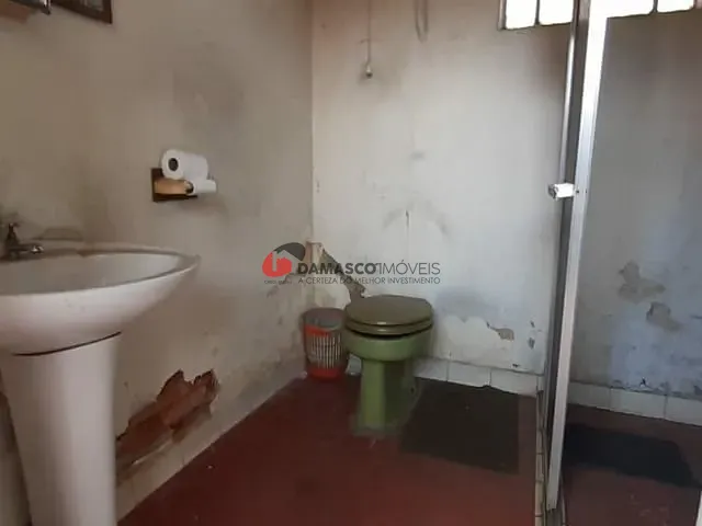 Casa com 200m² 2 quartos e 1 banheiro, à venda, no bairro Cerâmica em São Caetano do Sul