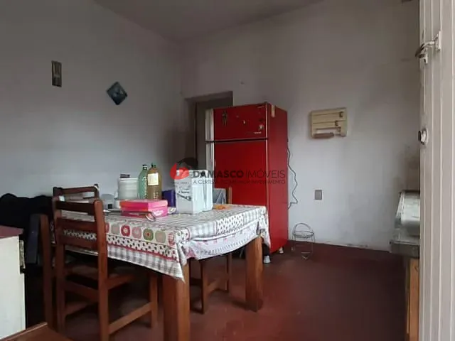 Casa com 200m² 2 quartos e 1 banheiro, à venda, no bairro Cerâmica em São Caetano do Sul