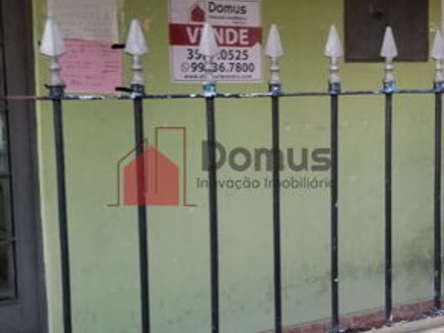 Casa com 390m², à venda, no bairro Jardim Rosely em Pindamonhangaba