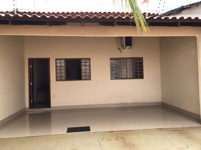 Casa com 180m² 2 quartos e 1 banheiro, à venda, no bairro Jardim Imperador em Várzea Grande