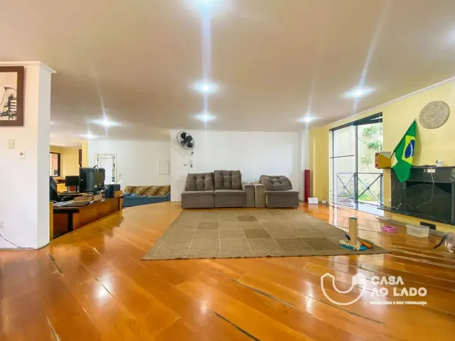Casa 4 quartos e 7 banheiros, à venda, no bairro Jardim Social em Curitiba