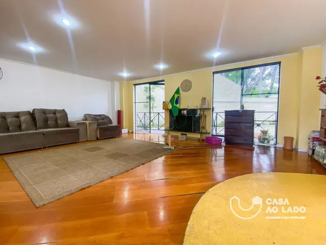 Casa 4 quartos e 7 banheiros, à venda, no bairro Jardim Social em Curitiba