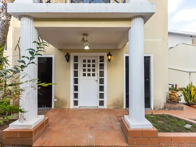 Casa 4 quartos e 5 banheiros, à venda, no bairro Jardim Social em Curitiba