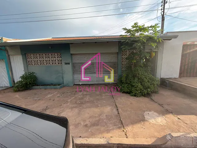 Casa com 300m² 3 quartos e 2 banheiros, à venda, no bairro Jardim Gramado em Cuiabá