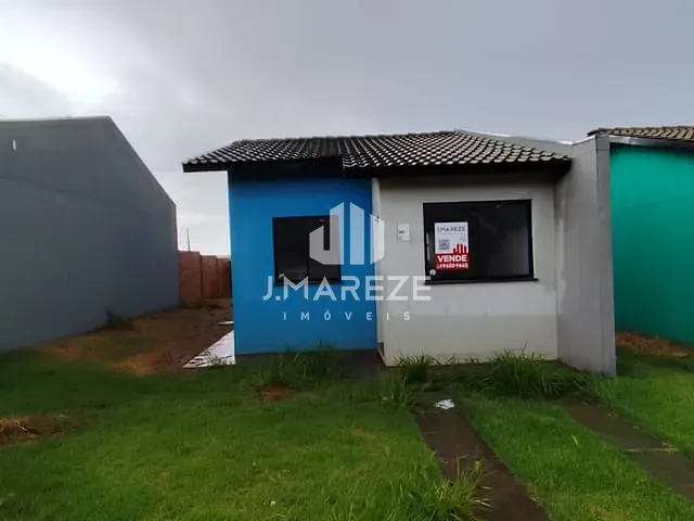 Casa 2 quartos e 1 banheiro, à venda, no bairro Conjunto Habitacional Solo Sagrado em Apucarana