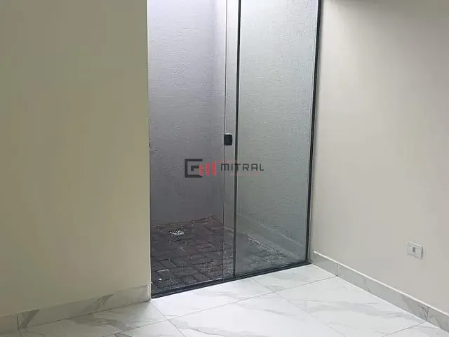 Casa 3 quartos e 2 banheiros, à venda, no bairro Ideal em Londrina