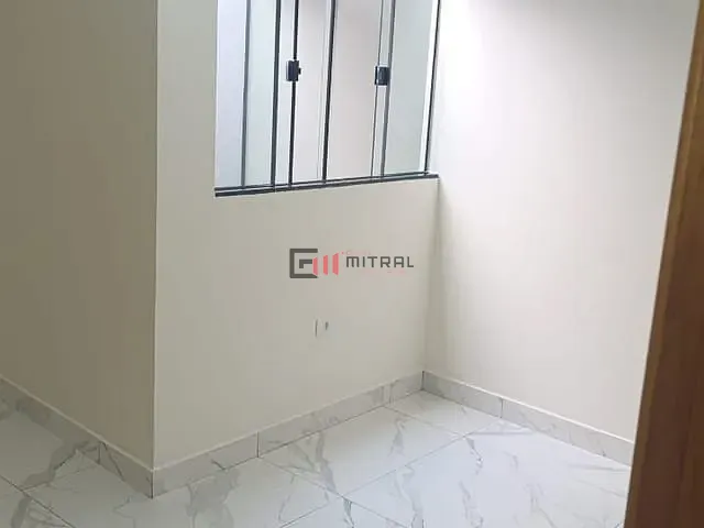 Casa 3 quartos e 2 banheiros, à venda, no bairro Ideal em Londrina