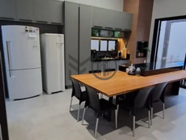 Casa com 408m² 3 quartos e 5 banheiros, à venda, no bairro Centro-Sul em Várzea Grande