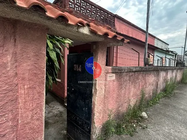 Casa 2 quartos e 1 banheiro, à venda, no bairro Praia do Imperador (Guia de Pacobaíba) em Magé