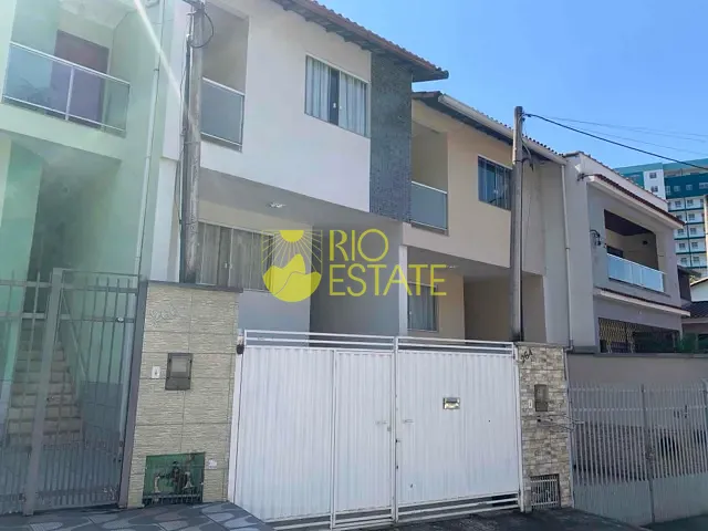 Casa com 133m² 3 quartos e 3 banheiros, à venda, no bairro Retiro em Volta Redonda