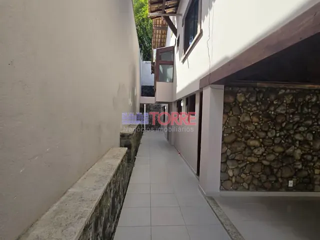 Casa 4 quartos e 5 banheiros, à venda ou para alugar, no bairro Góes Calmon em Itabuna