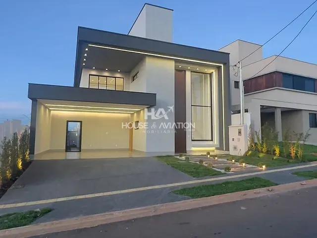 Casa com 279m², à venda, no bairro Jardins Parma em Senador Canedo