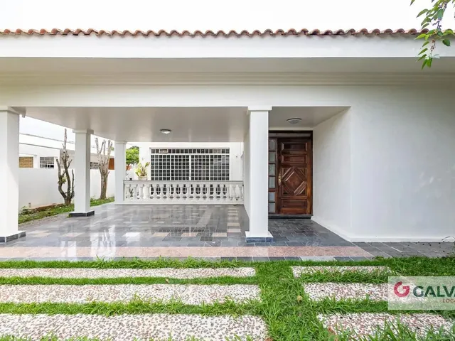 Casa 4 quartos e 2 banheiros, para alugar, no bairro Jardim Social em Curitiba