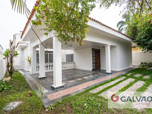 Casa 4 quartos e 5 banheiros, para alugar, no bairro Jardim Social em Curitiba