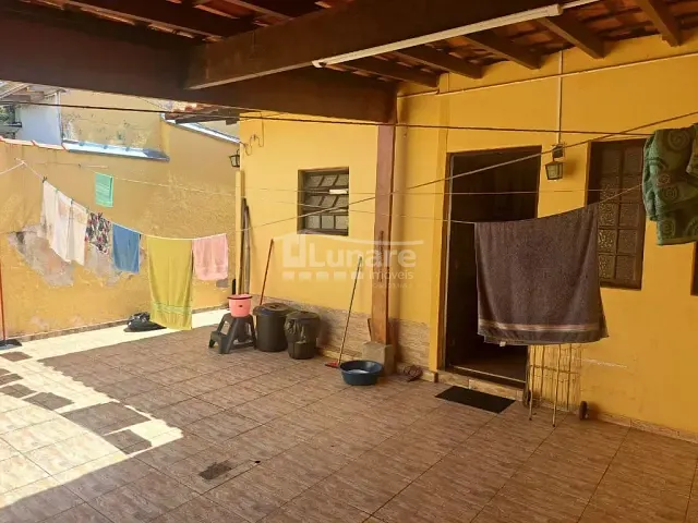 Casa com 150m² 3 quartos e 2 banheiros, à venda, no bairro Conjunto Residencial Nova Bertioga em Mogi das Cruzes