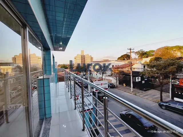 Casa com 250m² 3 quartos e 2 banheiros, para alugar, no bairro Vila Olivo em Valinhos