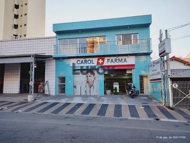 Casa com 250m² 3 quartos e 2 banheiros, para alugar, no bairro Vila Olivo em Valinhos