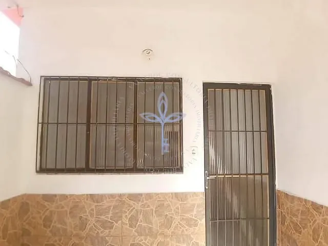 Casa para alugar, no bairro Senador Camará em Rio de Janeiro