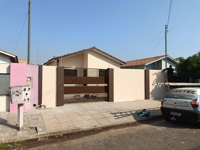 Casa com 180m² 2 quartos e 1 banheiro, à venda, no bairro Residencial Daury Riva em Sinop