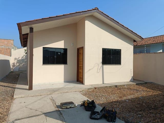 Casa com 180m² 2 quartos e 1 banheiro, à venda, no bairro Residencial Daury Riva em Sinop