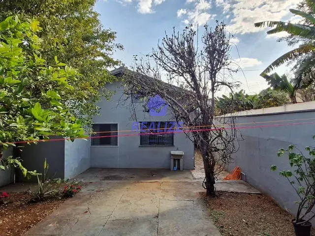 Casa com 250m² 3 quartos e 1 banheiro, à venda, no bairro Vila Casa Branca em Botucatu