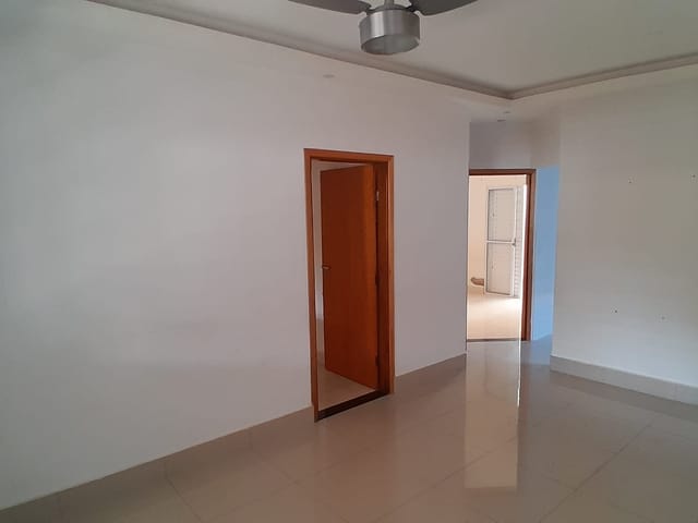 Foto do Casa - Casa de 200m²  ALUGUEL R$ 2.350,00 + IPTU, Vila Godoy, Santa Bárbara D'Oeste. | Oeste Imóveis
