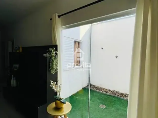Casa 3 quartos e 2 banheiros, à venda, no bairro Monção em Taubaté