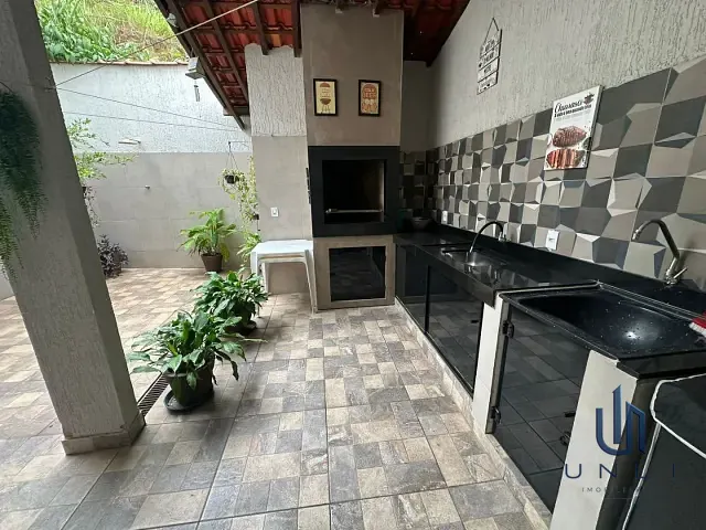 Casa 3 quartos e 2 banheiros, à venda, no bairro Retiro em Volta Redonda