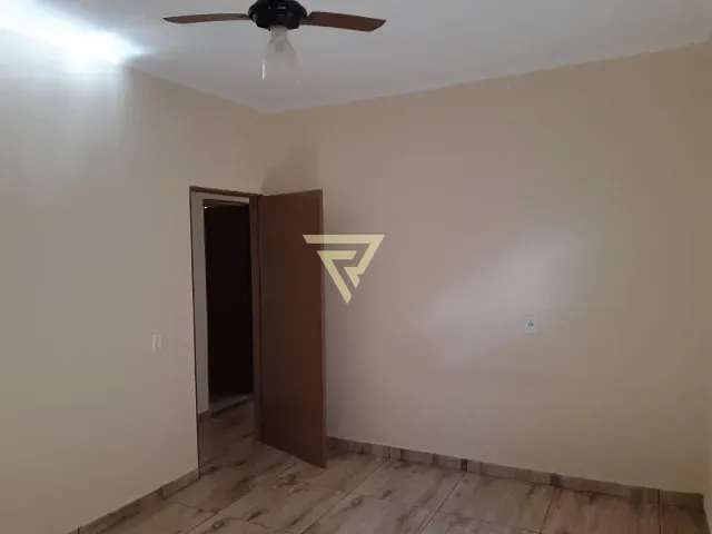 Casa com 200m² 2 quartos e 3 banheiros, para alugar, no bairro Ipiranga em Ribeirão Preto