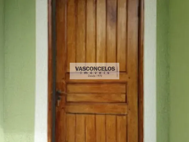 Casa com 70m² 3 quartos e 1 banheiro, à venda ou para alugar, no bairro Monte Castelo em São José dos Campos