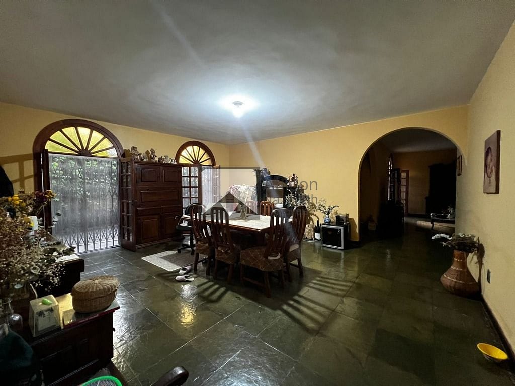 Casa, 4 quartos, 220 m² - Foto 13