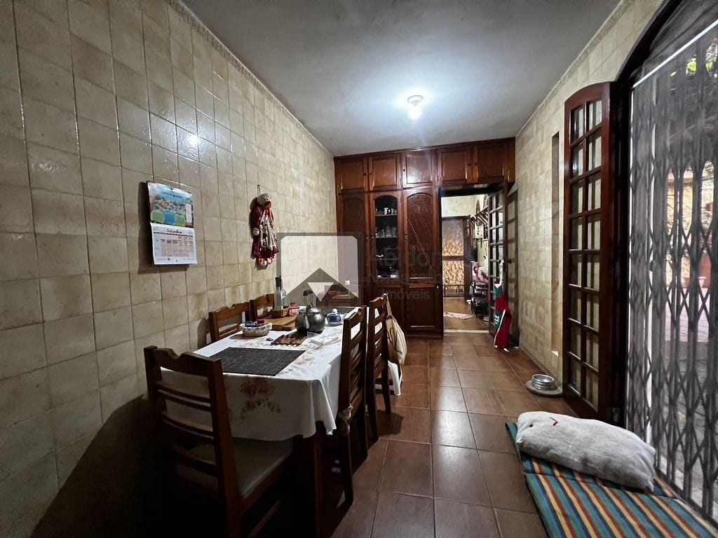 Casa, 4 quartos, 220 m² - Foto 37