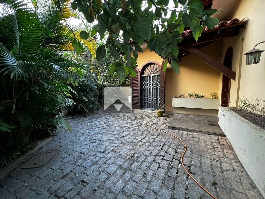 Casa, 4 quartos, 220 m² - Foto 23