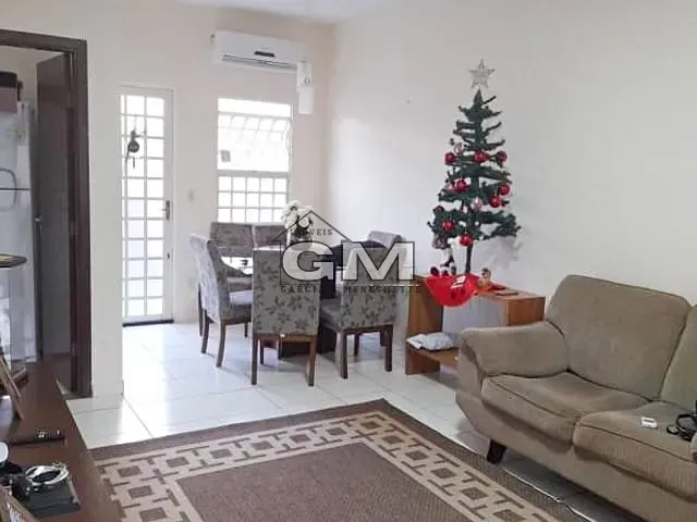 Casa com 202m² 2 quartos e 1 banheiro, à venda, no bairro Jardim Ouro Branco em Ribeirão Preto