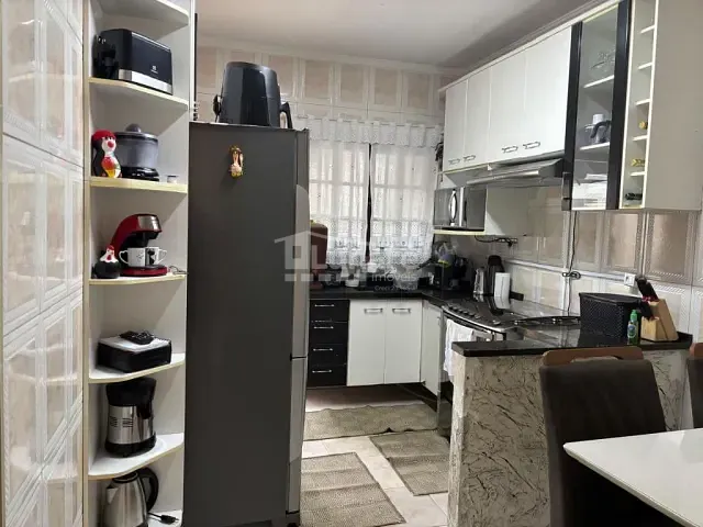 Casa com 261m² 3 quartos e 1 banheiro, à venda, no bairro Parque Morumbi em Mogi das Cruzes
