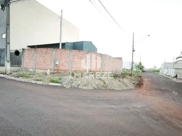 Casa 3 quartos e 2 banheiros, à venda, no bairro Jardim Primavera em Apucarana