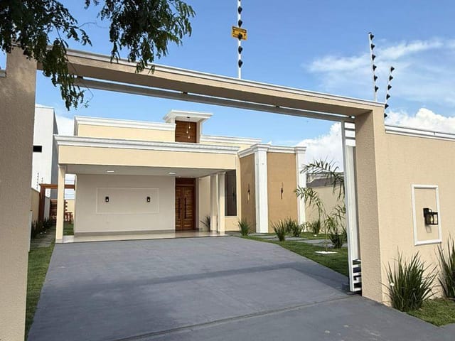 Casa com 363m² 3 quartos e 2 banheiros, à venda, no bairro Loteamento Residencial San Martini em Sinop