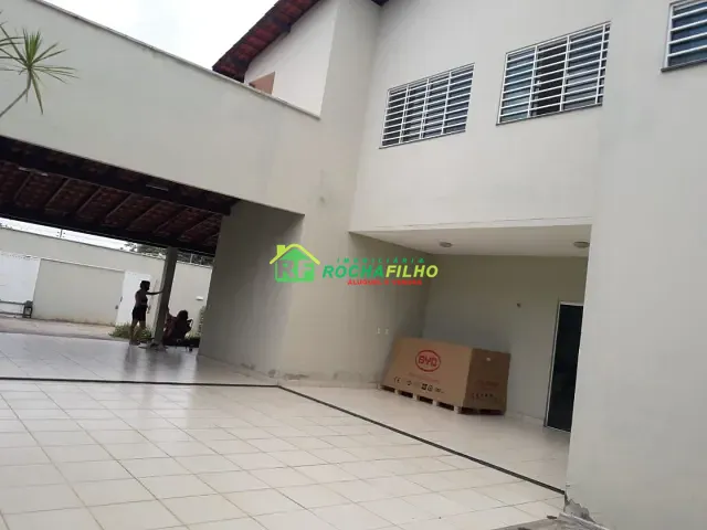 Casa com 444m² 5 quartos e 3 banheiros, à venda, no bairro Ininga em Teresina