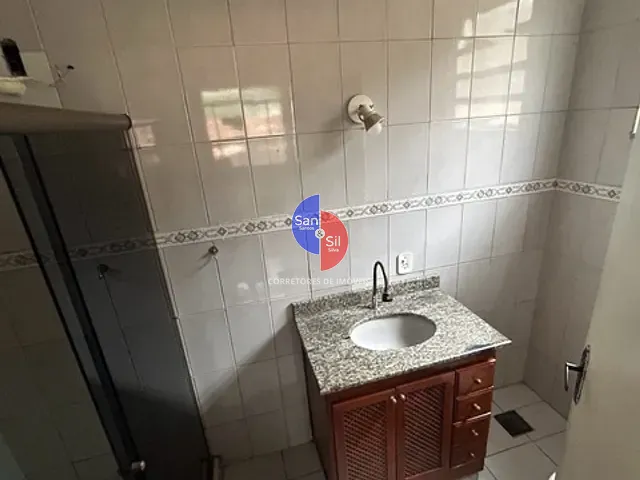 Casa com 360m² 5 quartos e 2 banheiros, à venda, no bairro Praia do Imperador (Praia de Mauá) em Magé