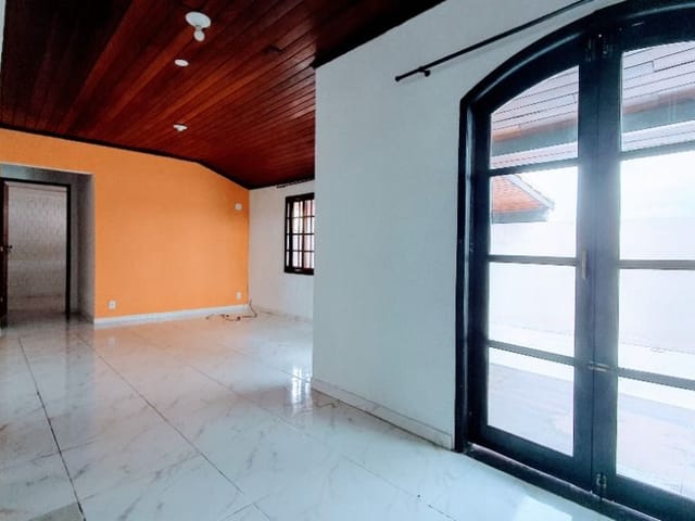 Foto do Casa - Casa para Locação 2 Quartos, 80M², Engenhoca, Niterói - RJ | SelfSpin