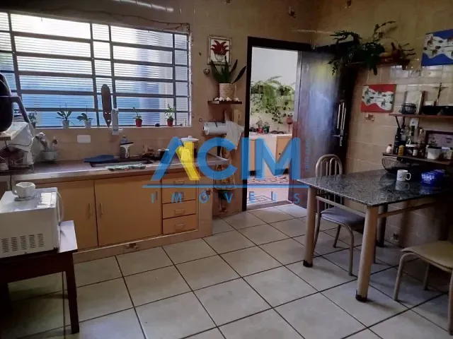 Casa 3 quartos e 1 banheiro, à venda, no bairro Jardim Bela Vista em Jaguariúna