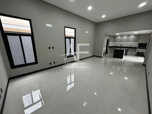 Casa com 300m² 3 quartos e 2 banheiros, à venda, no bairro Condomínio Ouro Ville em Taubaté