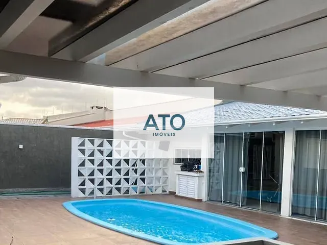 Casa com 4001m² 4 quartos e 3 banheiros, à venda, no bairro UNIVERSITÁRIO em Tijucas