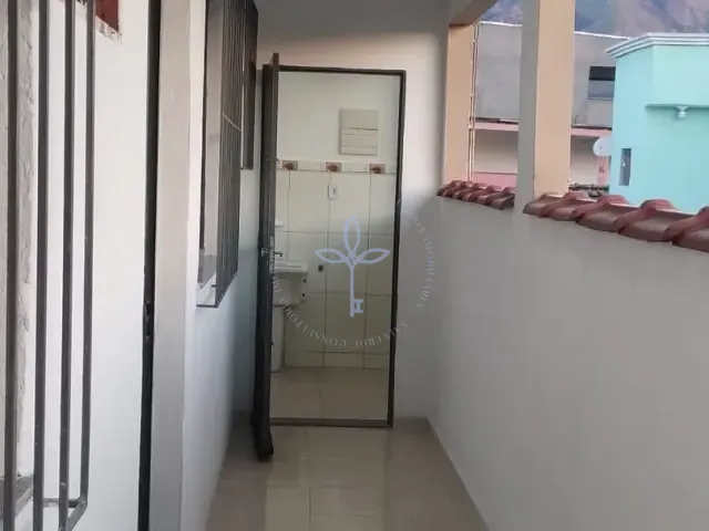 Casa com 57m² 1 quarto e 1 banheiro, para alugar, no bairro Senador Camará em Rio de Janeiro